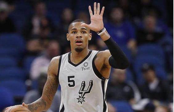 阵容调整中 阵容调整中