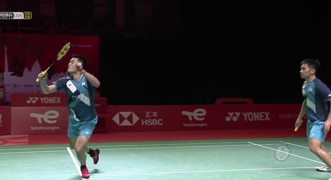 两难！梅努坚持高薪续约，曼联因前车之鉴不敢松口