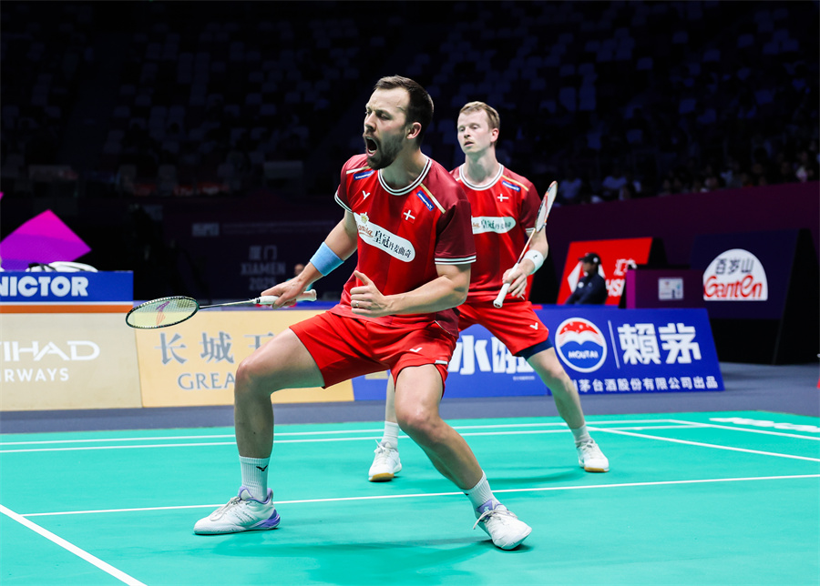 记者：皇家社会即将就租借后卫阿格尔德与西汉姆联达成协议