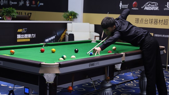 罚球线附近 罚球线附近