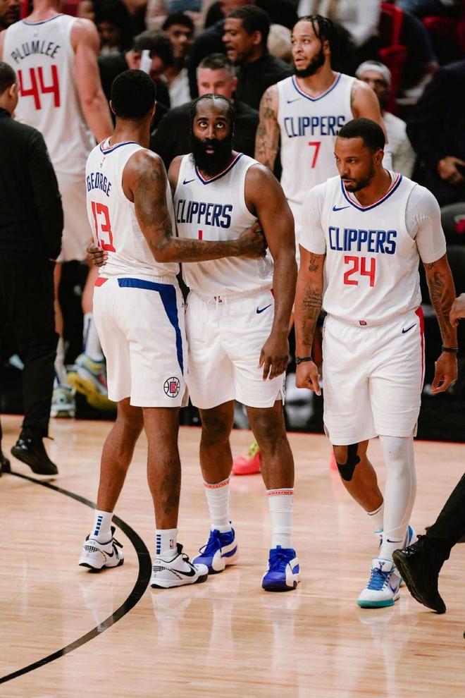 防守回撤 防守回撤