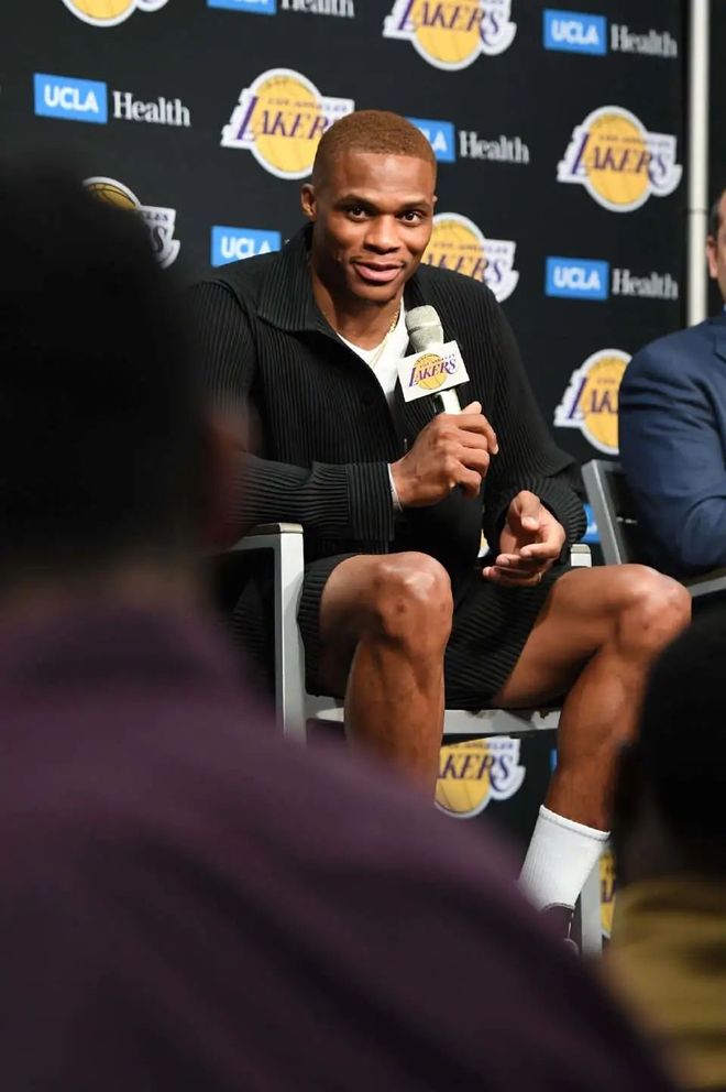 张育成在二 张育成在二